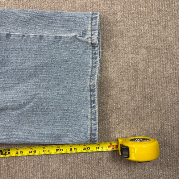 Levi 559 Light Wash Distressed Demin Jeans Men's Size 42x31 EUC - Picture 6 of 7